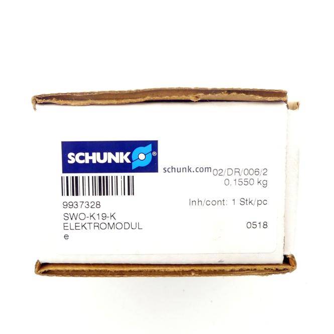 Kleine weiße SCHUNK-Kartonbox mit der Aufschrift 