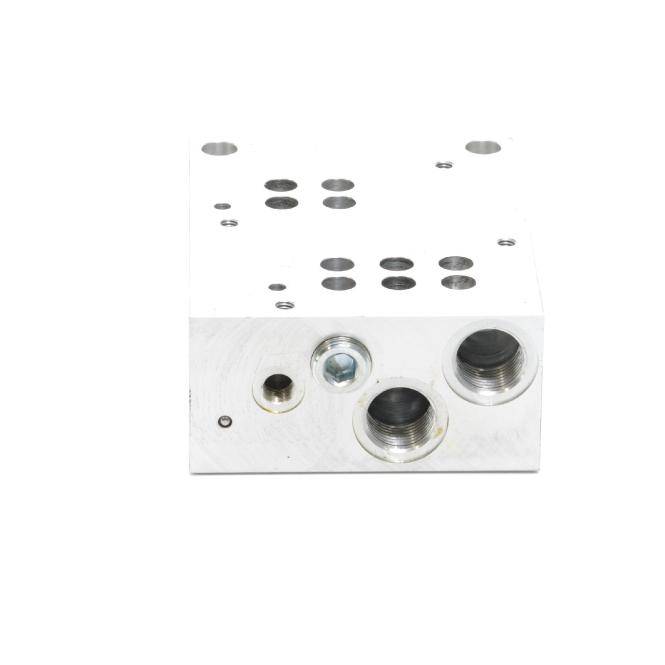 Bosch 3/2 Wegeventil 0 820 207 001 (0 821 400 230)