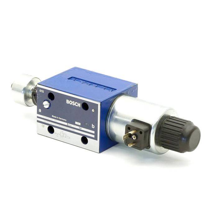 Bosch 0 810 001 957 4/2 Wegeventil mit Druckschalter (081WV10P1V1016WS024/00CSD36D)