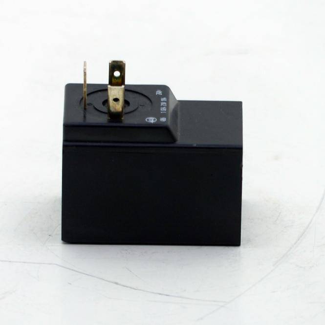 BOSCH Magnetventil (1 824 210 104)