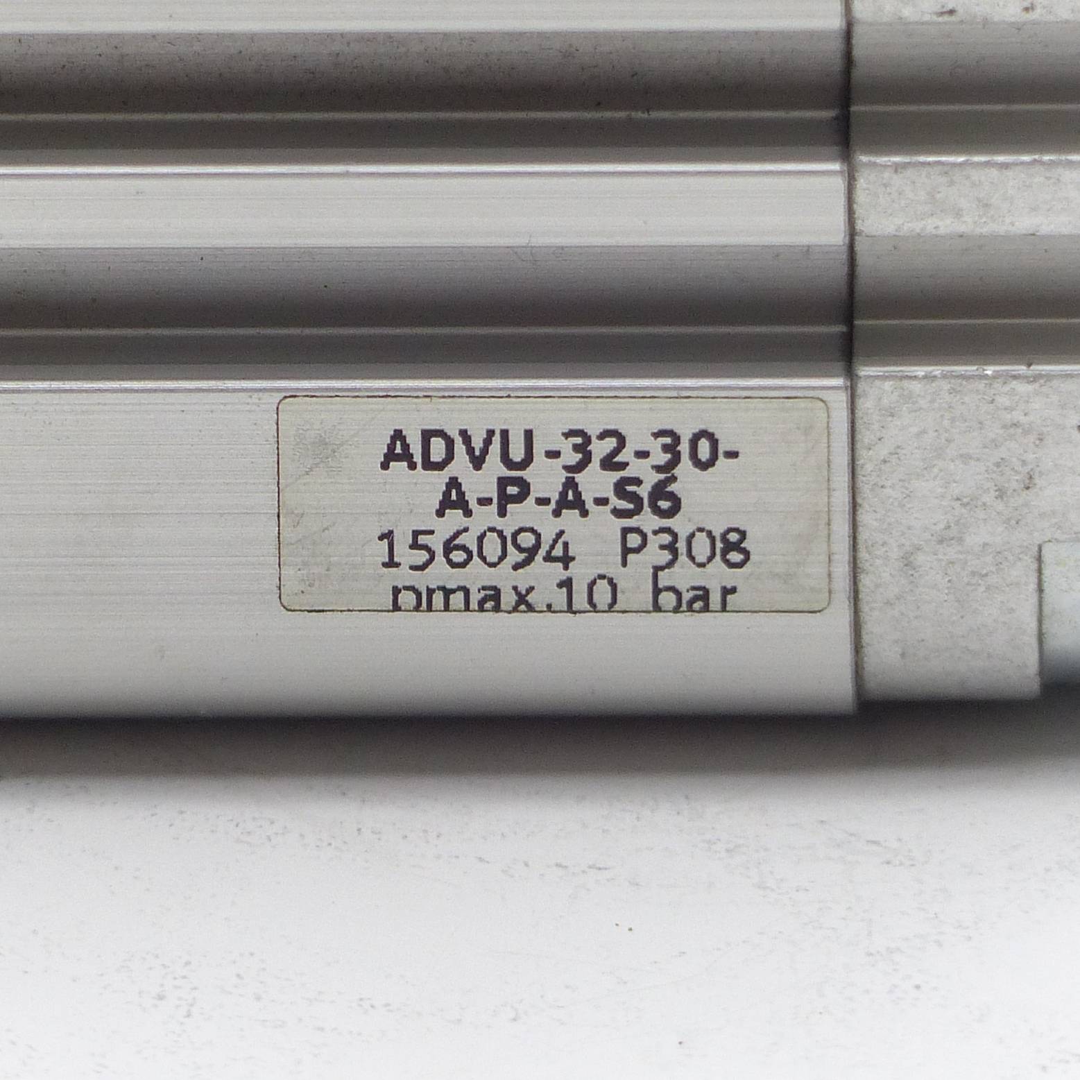 FESTO Kurzhubzylinder ADVU-32-30-A-P-A-S6 (156094)