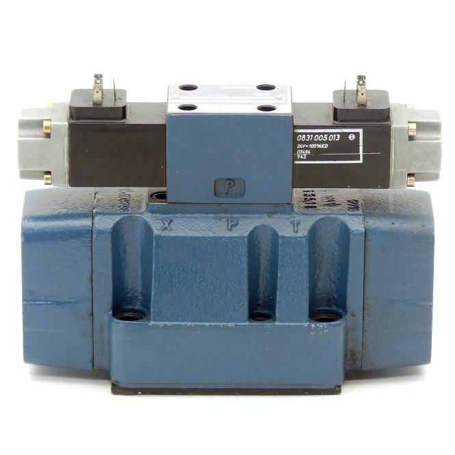 Bosch Vorgesteuertes 4/3-Wegeventil 081WV16P1N304XYWS024/00A0 (0 810 050 053 + 0 810 090 101)