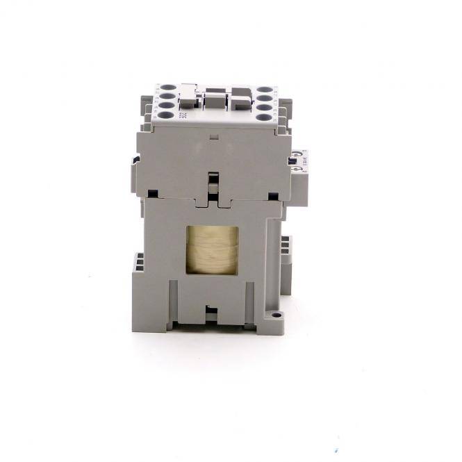 Allen-Bradley Steuerrelais (700-CF220DJ A)