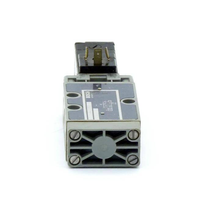 BOSCH 3/2 Wegeventile (0 820 018 500)