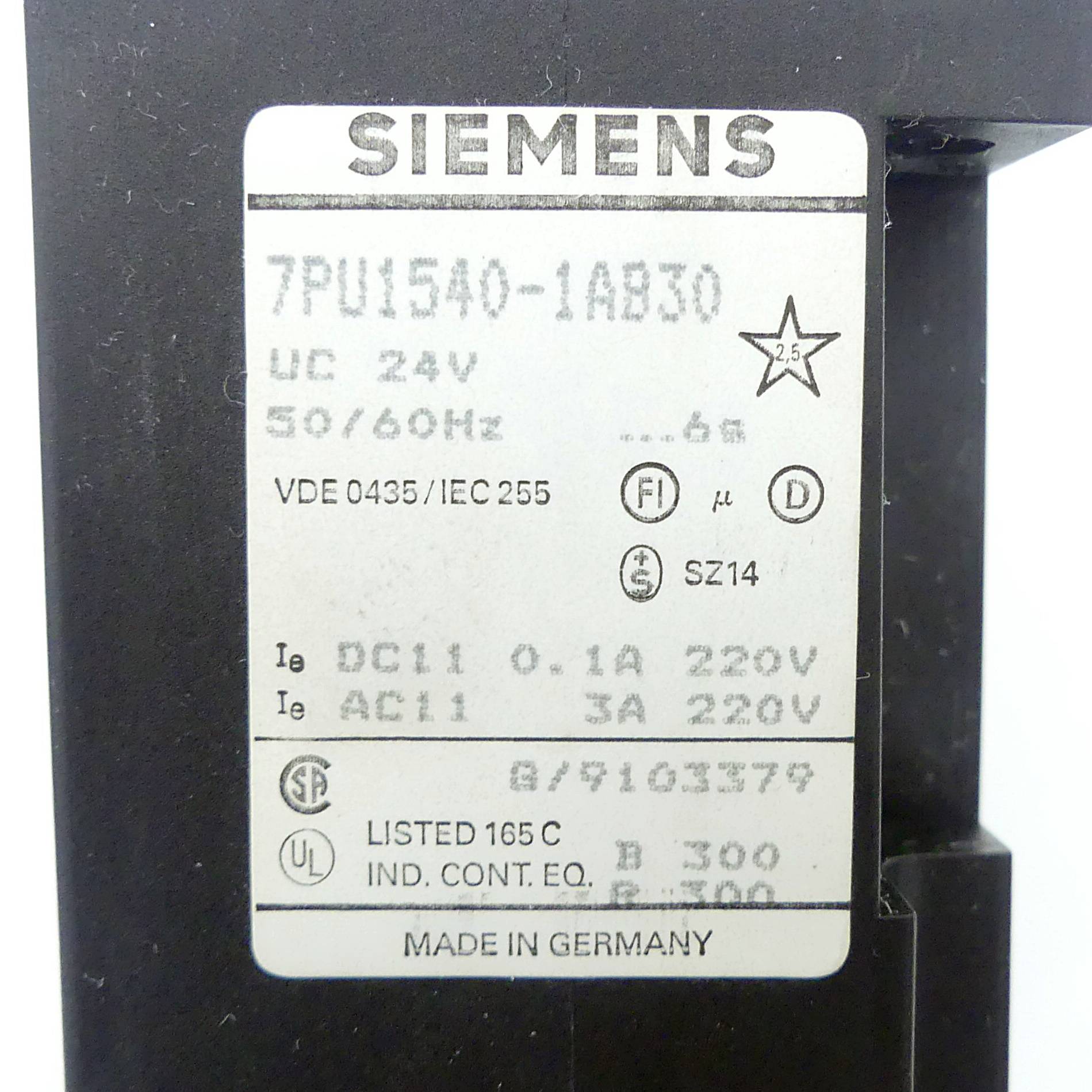 Siemens Zeitrelais 7PU15 40-1AB30 (7PU15 40-1AB30)