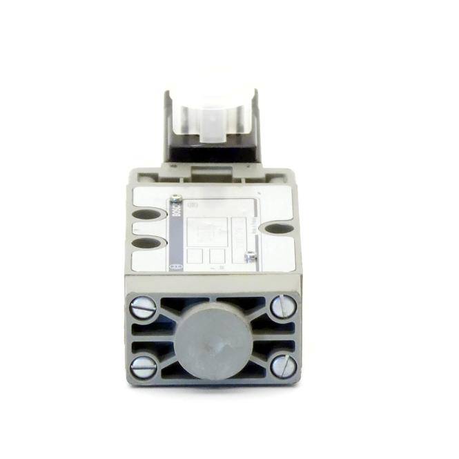 Bosch 3/2 Wegeventil (0 820 018 528)