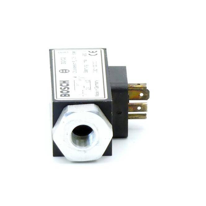 Bosch Pneumatik Magnet Ventil (0 821 100 012)