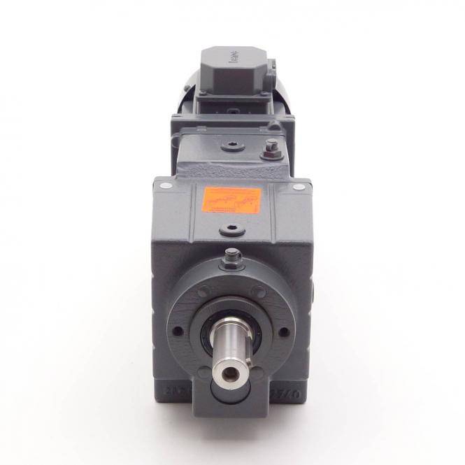 Lenze Getriebemotor MDEMAXX063-12 (GST06-3M VCR 063C12)