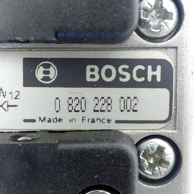 BOSCH 5/2-Wegeventil (0 820 228 002)