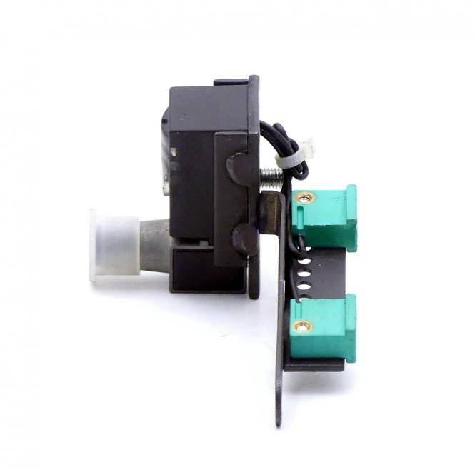 PEPPERL+FUCHS Induktiver Sensor NBN2-F581-090S4-E8-V1 (Y114941S)