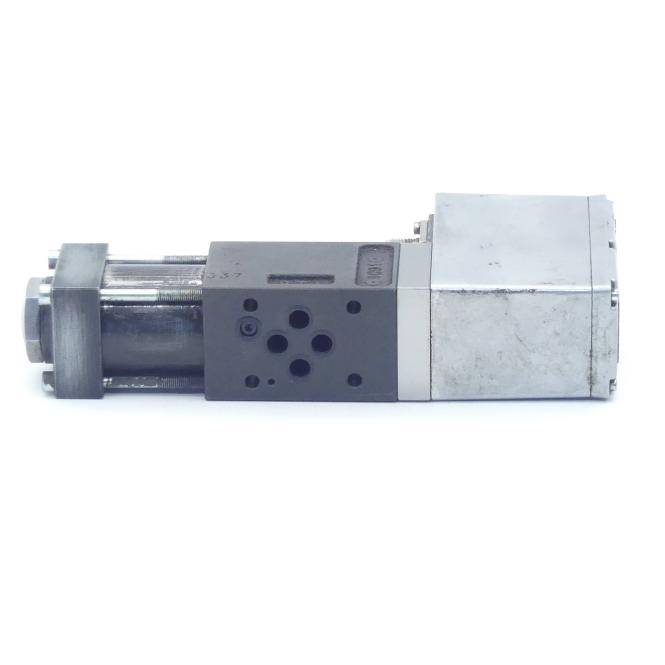 MOOG Servoventil D633-317B (R04KO1M0NSM2)