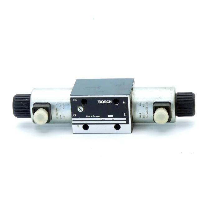 Bosch 4/3 Wegeventil (0 810 001 432)