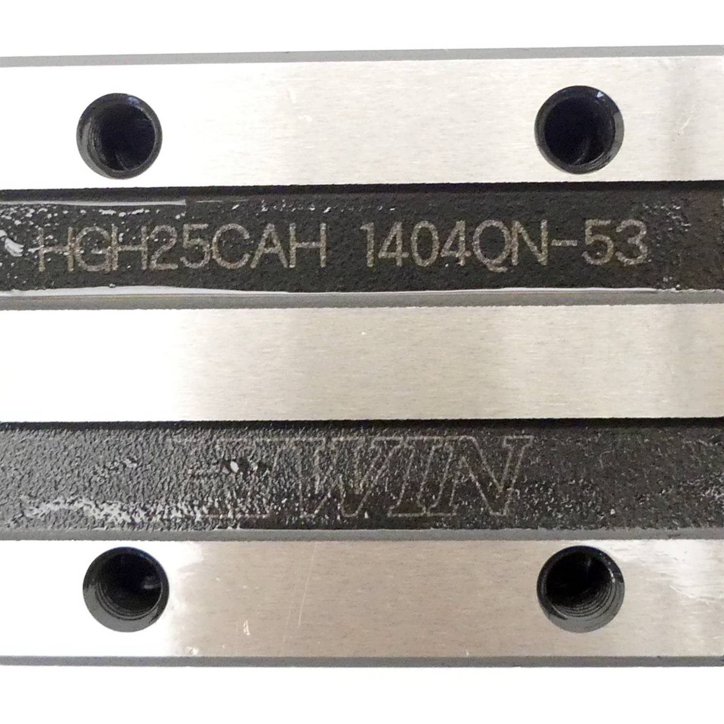HIWIN Linearführung mit Kugelwagen (HGR25H + HGH25CAH)