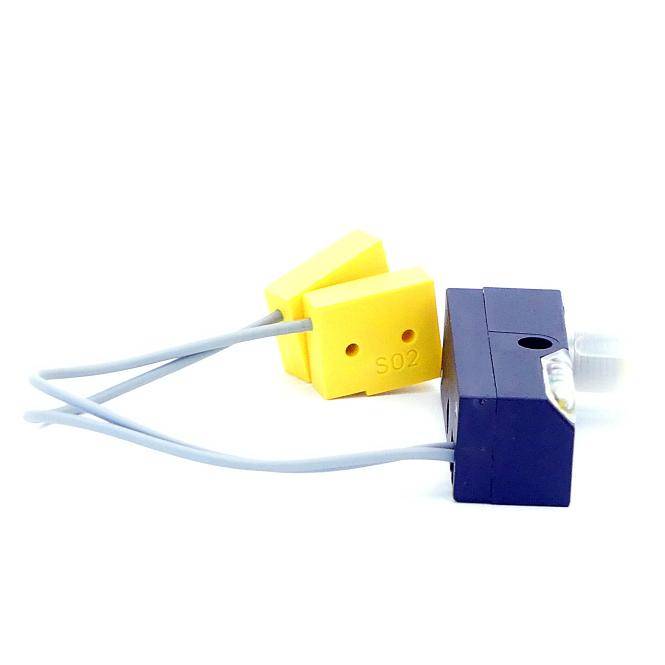 Turck Magnetic Field Sensor Ni2-Q6,5-AP6-0,13-FS4.4X3/S304 (Ni2-Q6,5-AP6-0,13-FS4.4X3/S304)