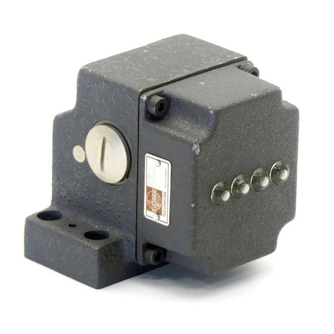 Euchner Reihengrenztaster (GLBF 04 X12-728L)