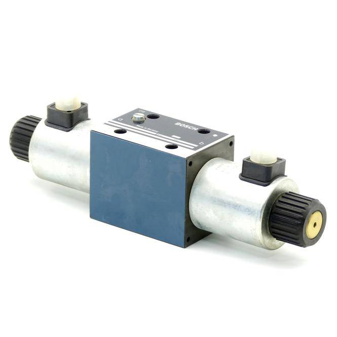 Bosch 4/3-Wegeventil 081WV10P1N104WS024/00B0 (0 810 001 440)