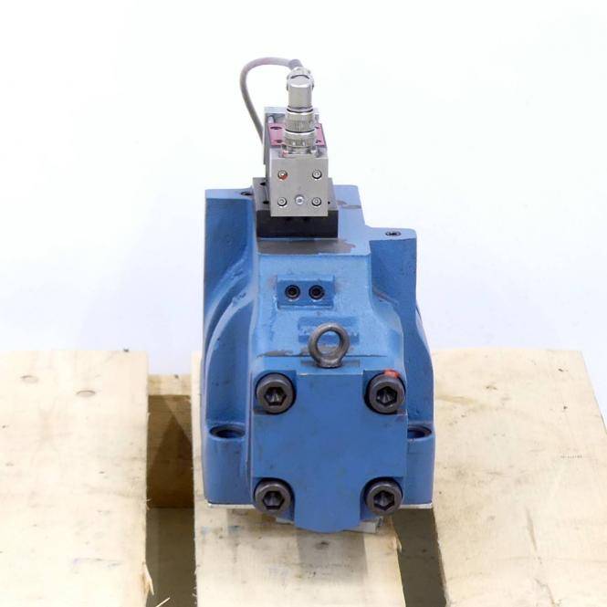 MOOG Zweistufiges Proportionalventil D685Z4107D (P15HXTD6SEM5-E)