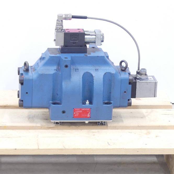 MOOG Zweistufiges Proportionalventil D685Z4107D (P15HXTD6SEM5-E)