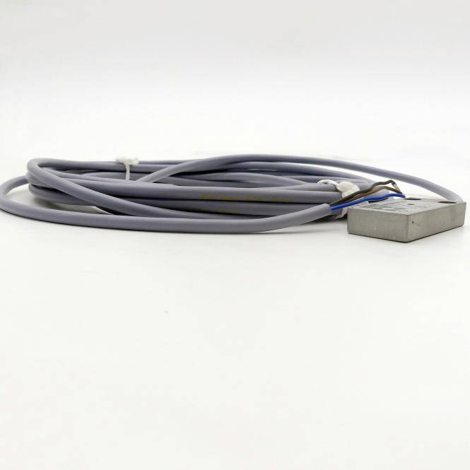 BALLUFF Induktiver Näherungsschalter BES01FK (BES 516-347-MO-C)