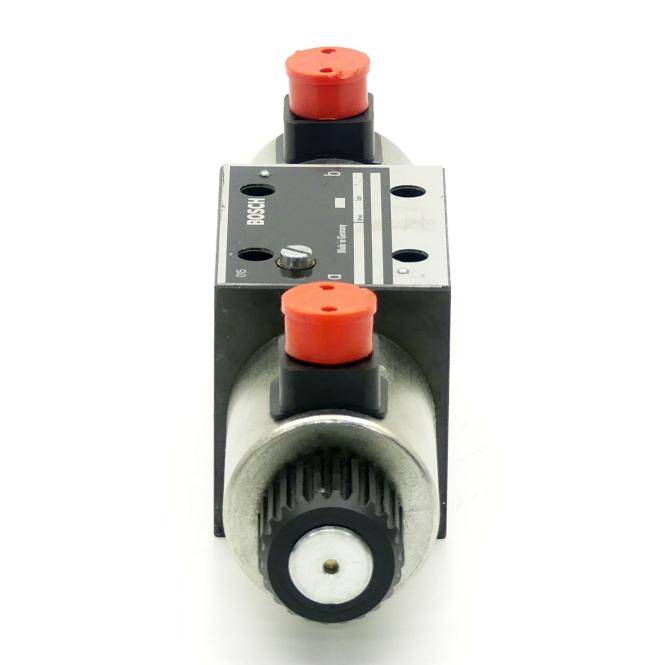 Bosch 4/3-Wegeventil 081WV10P1N184WS024/00C1/11 (0 810 001 702)