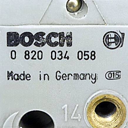Bosch 5/3 Wegeventil (0820034058)