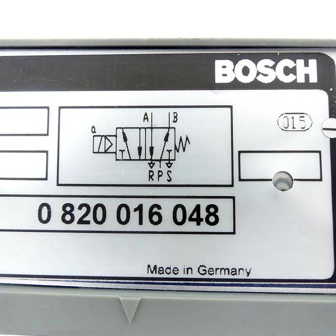 BOSCH 5/2-Wegeventil (0 820 016 048)