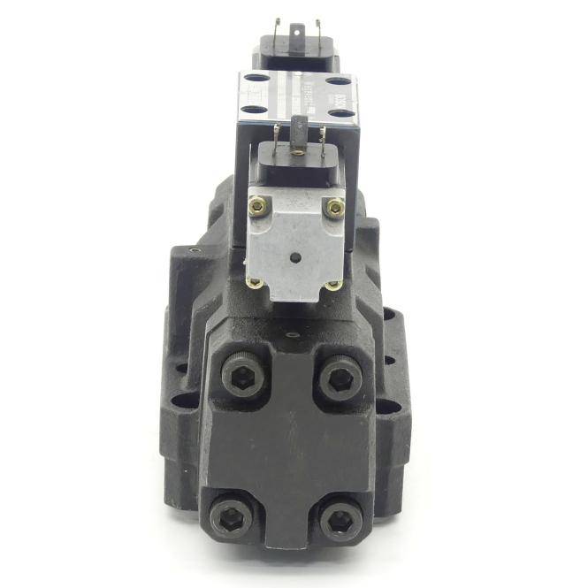Bosch Vorgesteuertes 4/3-Wegeventil 081WV16P1N304XYWS024/00-0 (0 810 050 004 + 0 810 090 101)