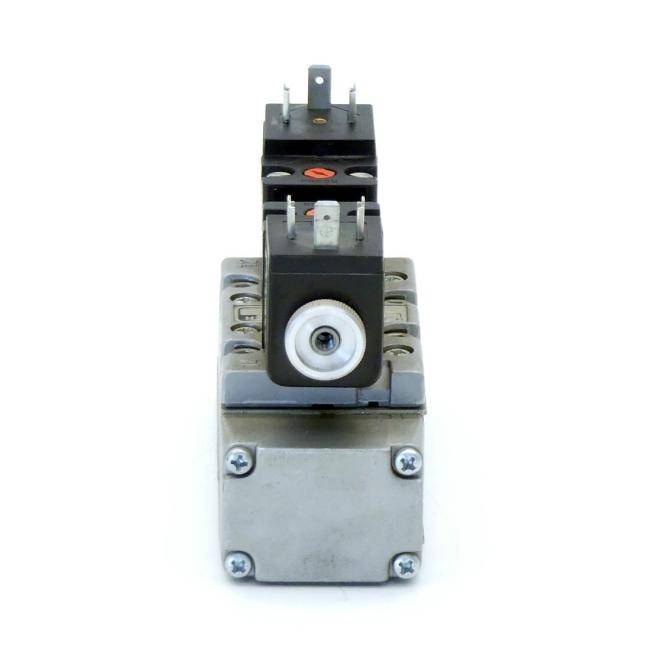 Bosch 5/2 Wegeventil (0 820 025 521)