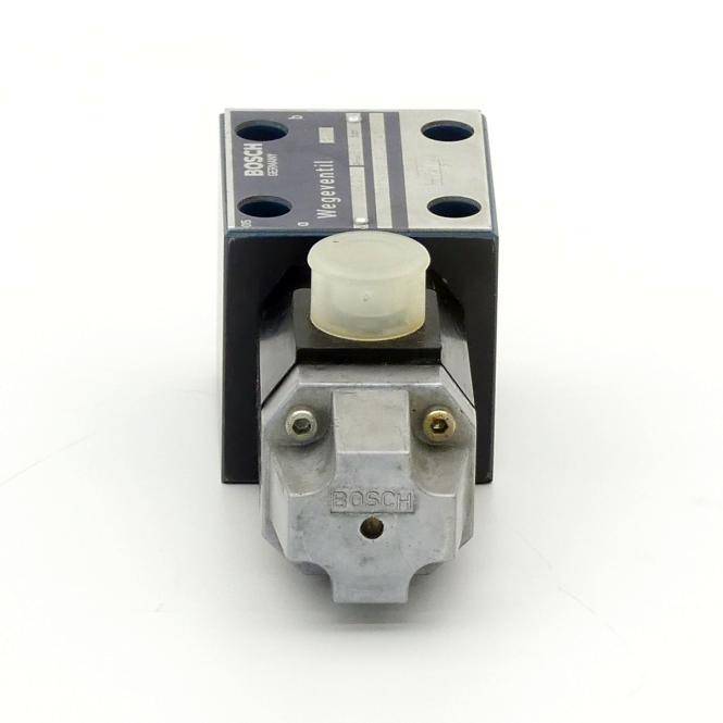 Bosch 4/2 Wegeventil 081WV08P1N112WS024/00AO (0 810 040 201)