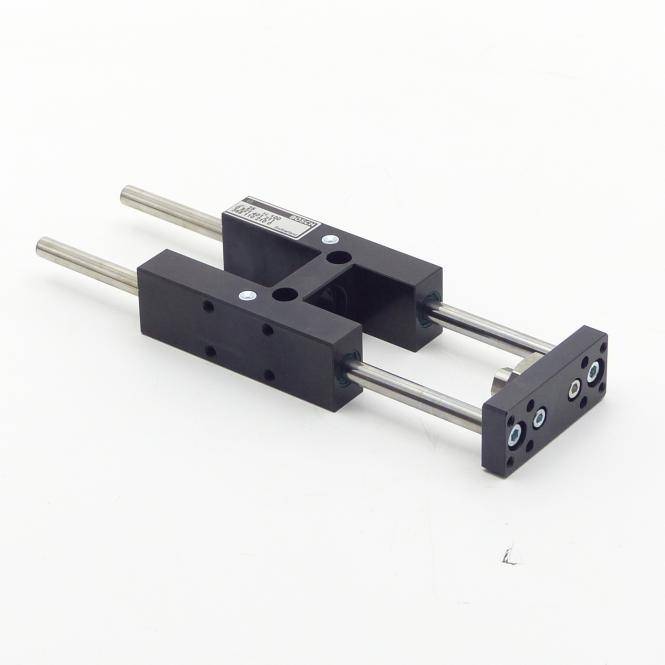 BOSCH Zylinderbefestigung 368 110 210 0 (0 821 401 211)