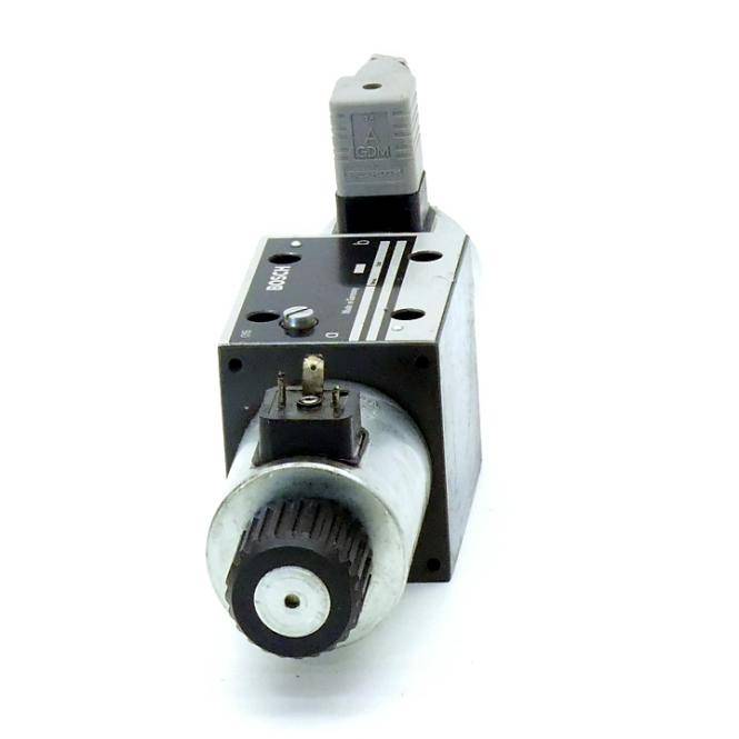Bosch 4/3 Wegeventil 081WV10P1N102WS190/00B11 (0 810 001 434)