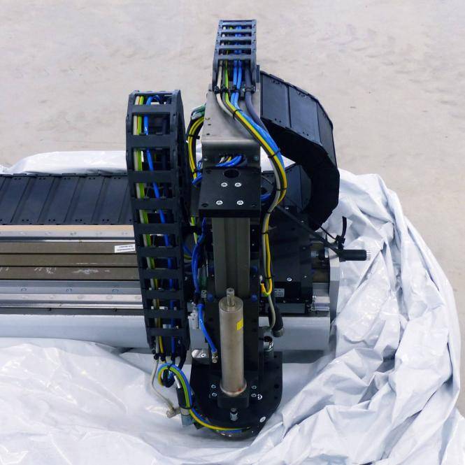 SCHUNK Linearmotorachse mit Führungsträger (LDS-UL-0600-2900-2)
