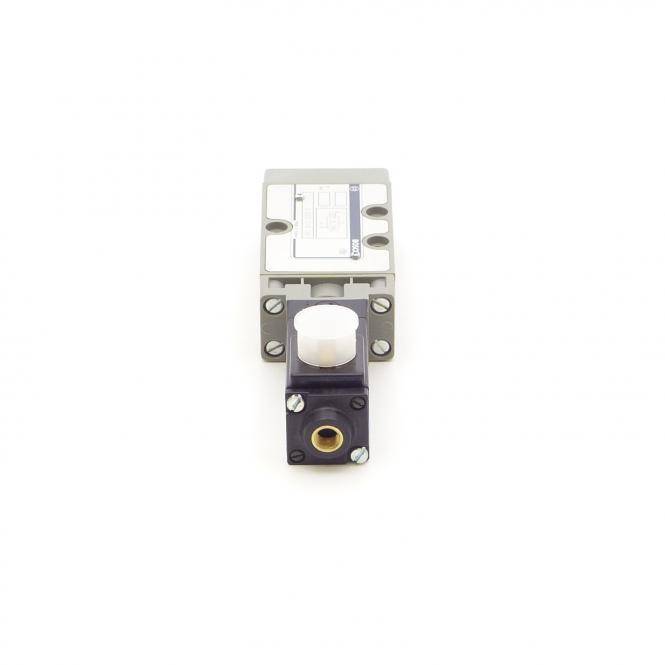 BOSCH 3/2 Wegeventil (0 820 018 028)