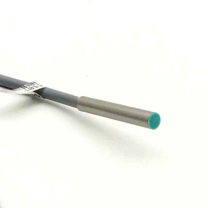 PEPPERL+FUCHS Induktiver Sensor (NBB0,8-4M25-E0)