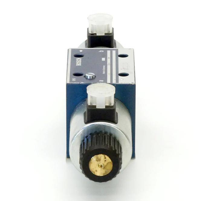 Bosch 4/3 Wegeventil 081WV10P1V1002WS024/00D11 (0 810 001 724)