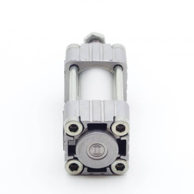 BOSCH Kurzhubzylinder 32 x 16 (0 822 240 427)