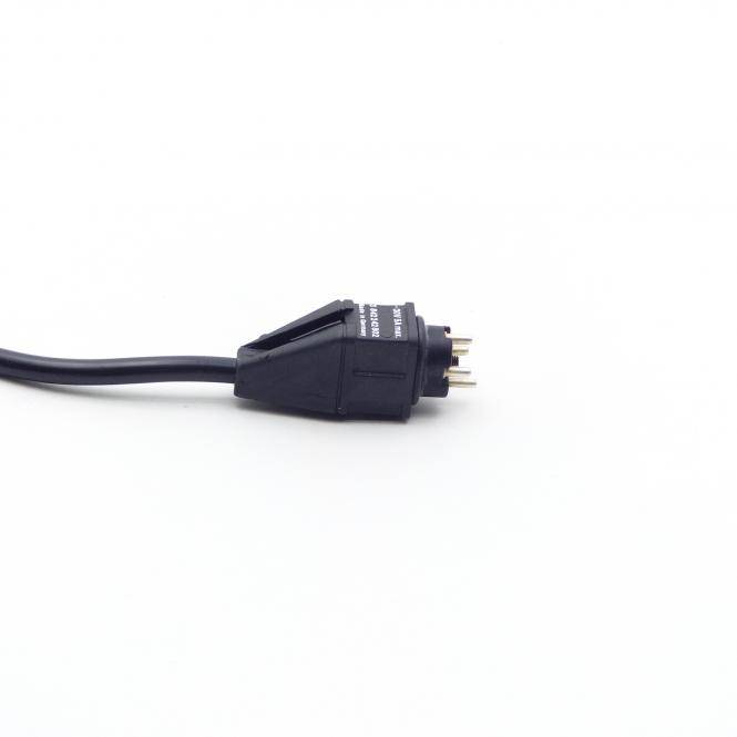 BOSCH Kabel mit Stecker 30 V 5 A (3 842 242 802)