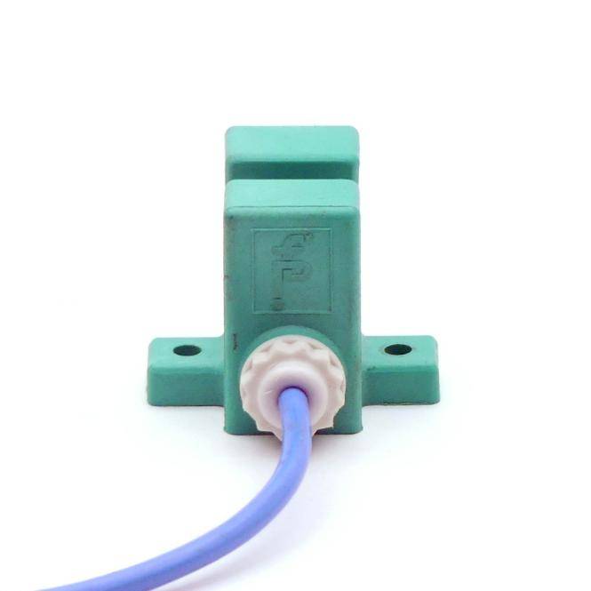 PEPPERL+FUCHS Induktiver Schlitzsensor (SJ10-N-674)