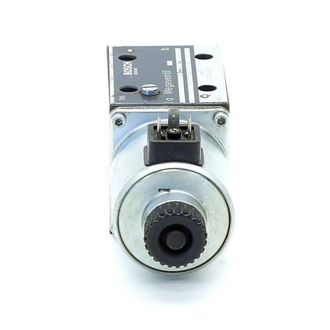Bosch 4/2 Wegeventil 081WV10P1N112WS024/00AO (0 810 001 009)