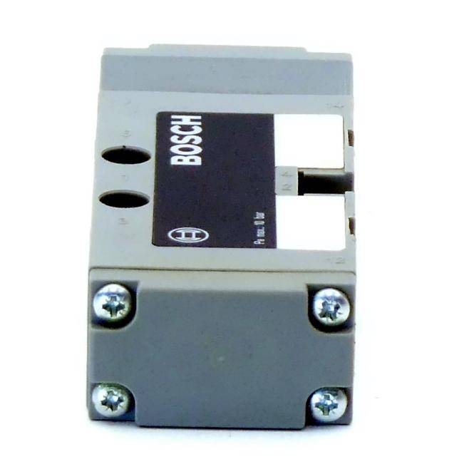 Bosch Steuerventil (0 820 235 001)