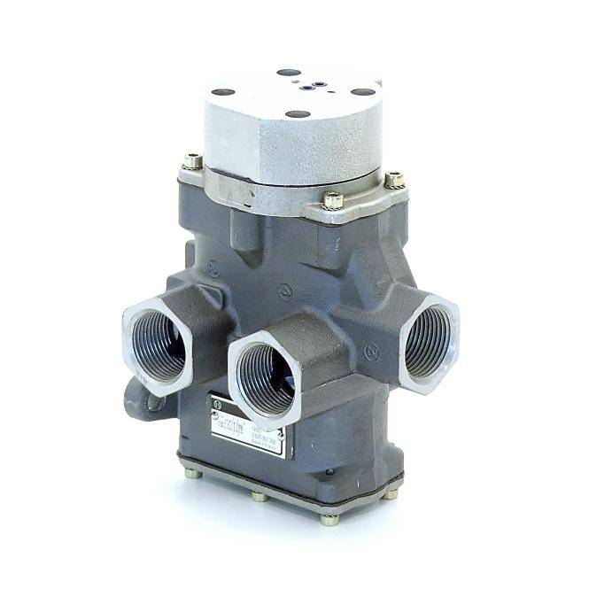 Bosch 4/2 Wegeventil (0 820 007 392)