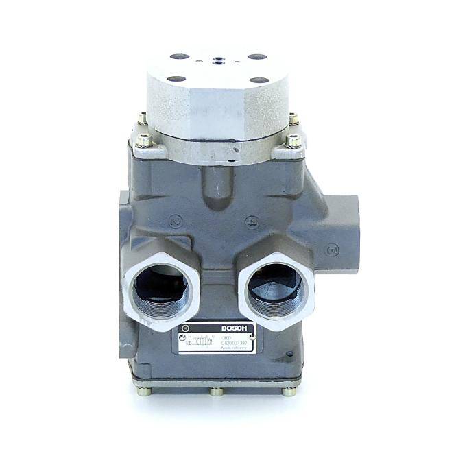 Bosch 4/2 Wegeventil (0 820 007 392)
