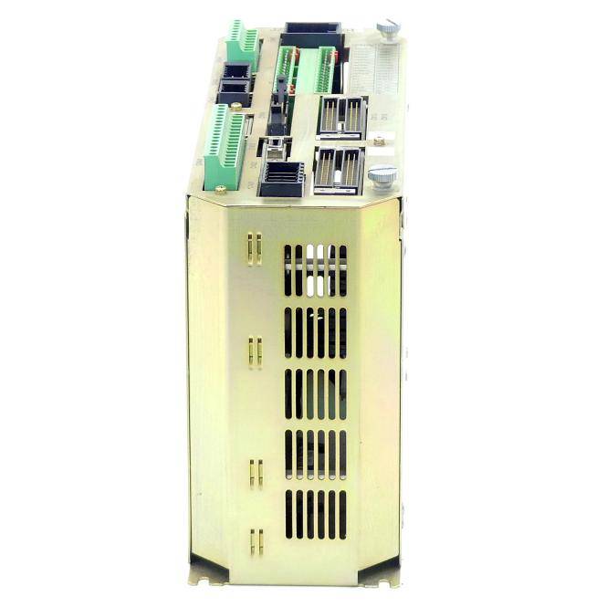 Yaskawa Servosteuerung JZRCR-XC001B (JZRCR-XC001B)