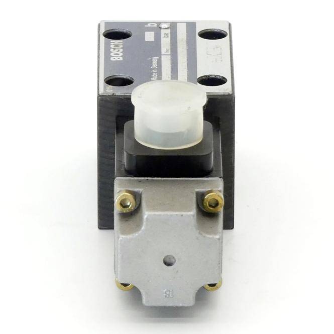 Bosch 4/2 Wegeventil 081WV06P1N133WS024/00A0 (0 810 090 240)