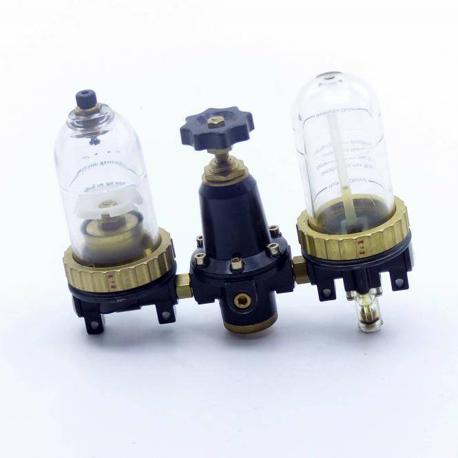 BOSCH Wartungseinheit (0 821 300 017)