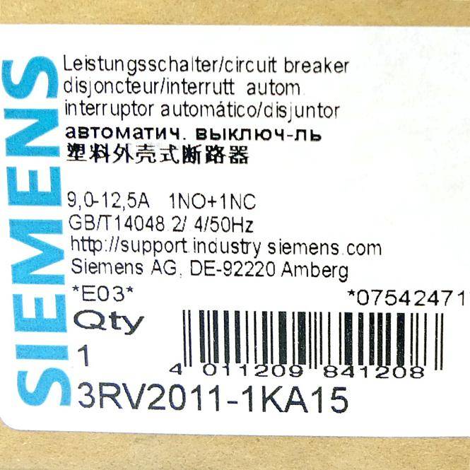 Siemens-Leistungsschalter-Etikett mit mehrsprachigem Text, Strichcode und Produktnummer '3RV2011-1KA15', Nennstrom 9,0–12,5A, 1 S + 1 Ö, 50Hz.