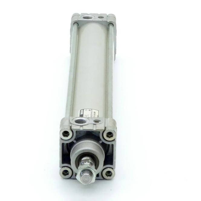 Bosch Pneumatikzylinder (0 822 243 009)