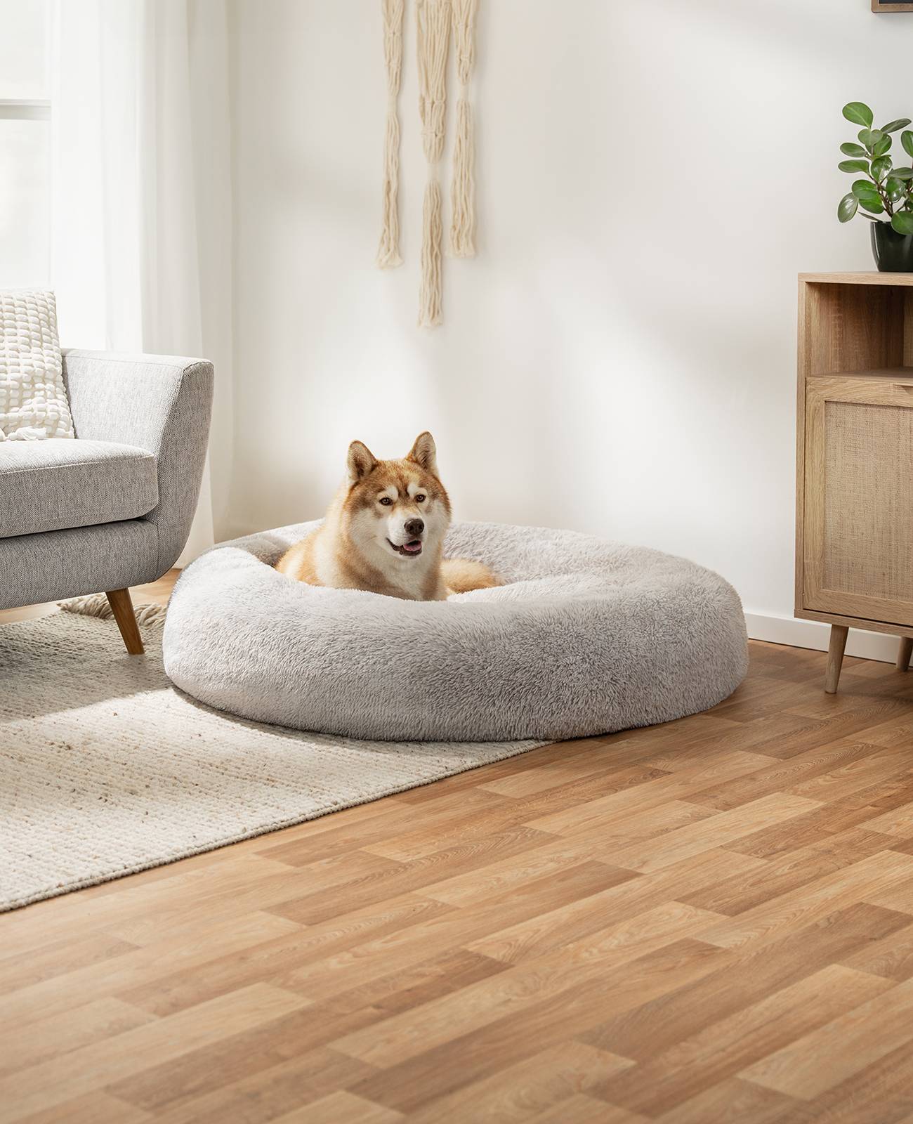 lionto Hundebett aus Plüsch in Donut-Form, 120 cm Durchmesser, hellgrau