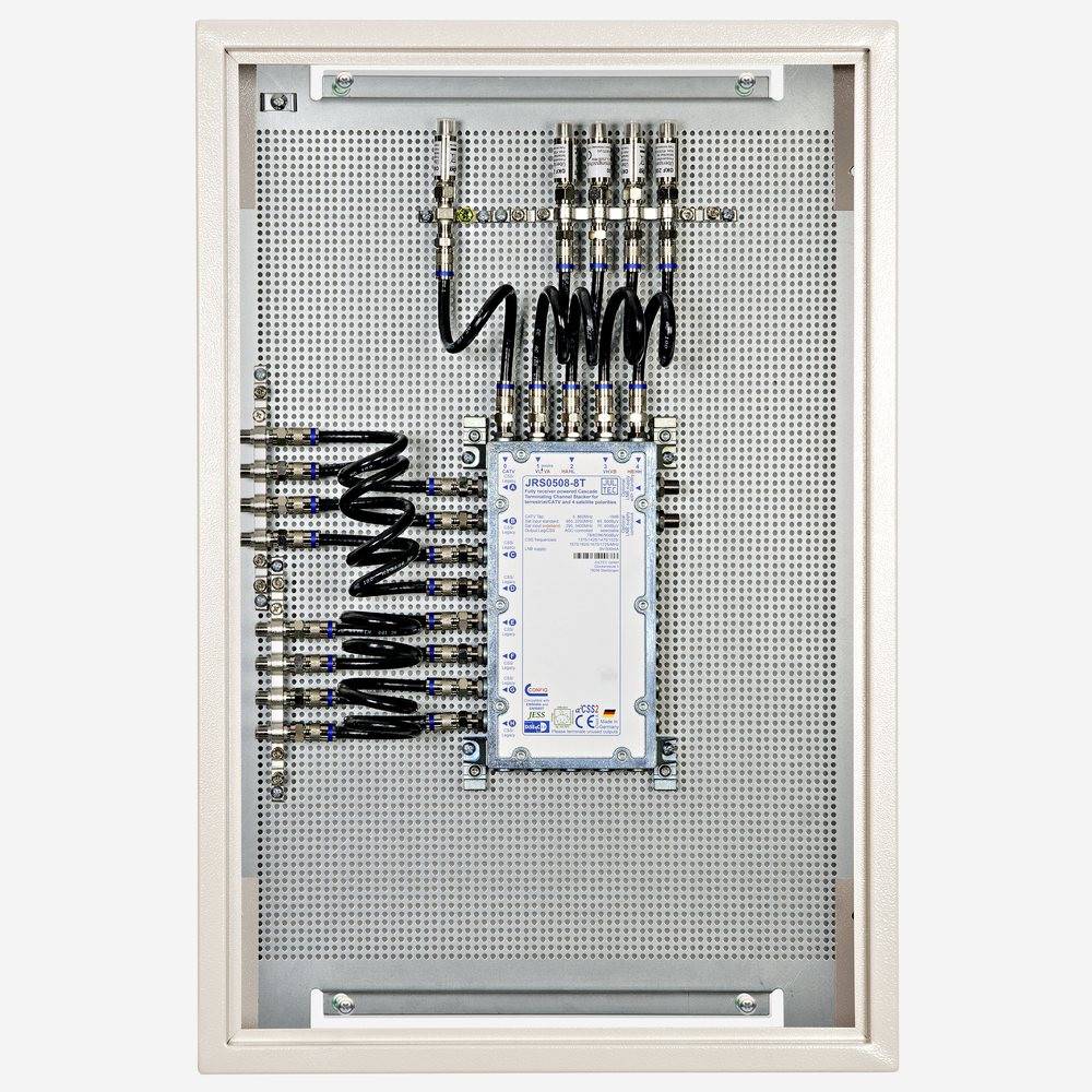 Fuba FEP 588 SL Einkabel-Multischalter-Paneel | 64 Teilnehmer - 8 Ausgänge für je 8 Frequenzen - komplett vormontiert