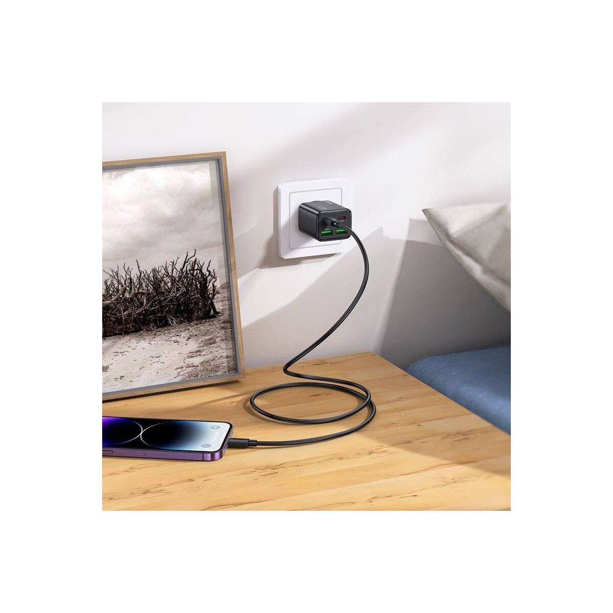 HOCO Netz-Ladegerät N56 30W Schwarz mit 2× USB-C + 2× USB-A und 1 m USB-C-auf-iPhone-Kabel